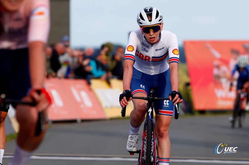 2023 UEC Road European Championships - Drenthe - Under 23 Women?s Road Race - Coevorden - Col Du VAM 108 km - 22/09/2023 - Anna Shackley (Great Britain) - photo Luca Bettini/SprintCyclingAgency?2023